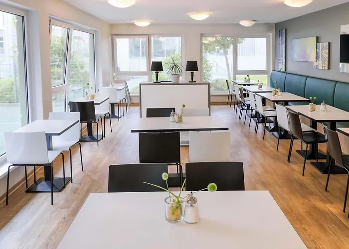 Stuttgart-vaihingen 3* Stuttgart