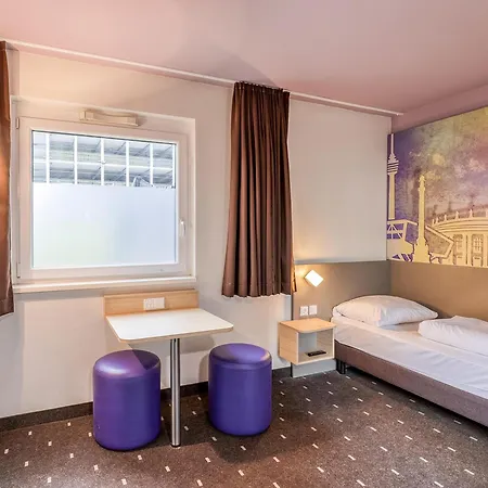 Stuttgart-vaihingen Hotel 3*